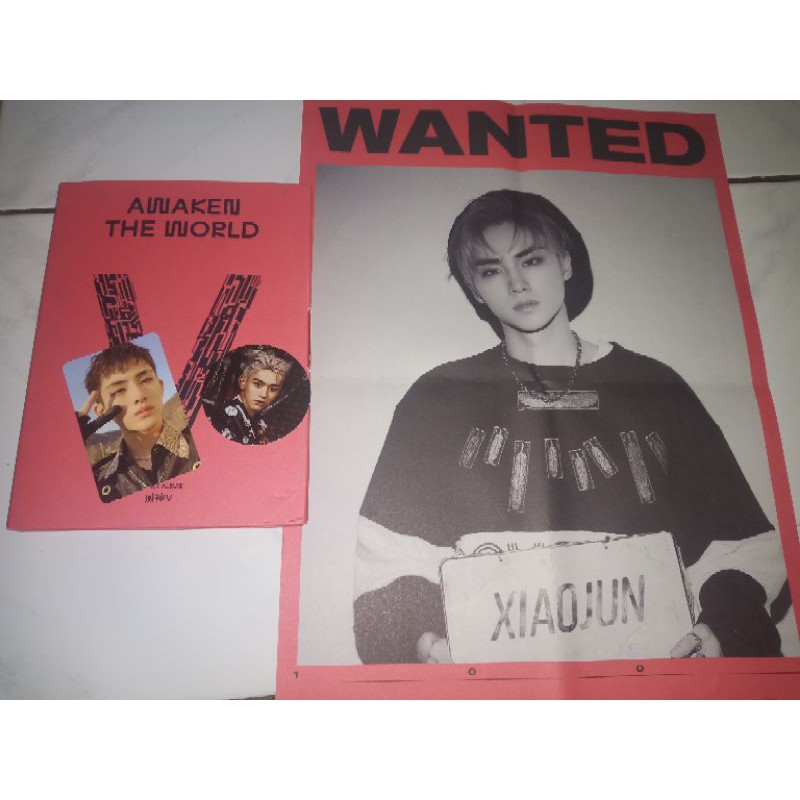 [WTS] ALBUM WAYV AWAKEN THE WORLD PC WINWIN, Cc lucas, poster xiaozun