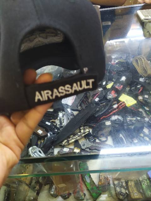 Topi army import