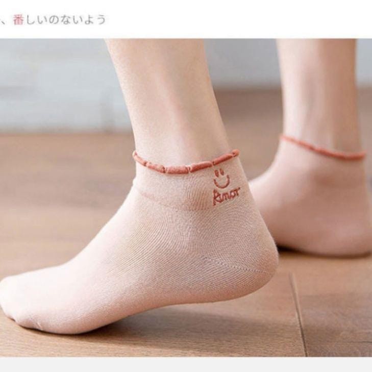 INFY - R602 Kaos Kaki Pendek Motif Smile Semata Kaki Kaos kaki Unisex Pria Wanita Lucu Model Korea Import