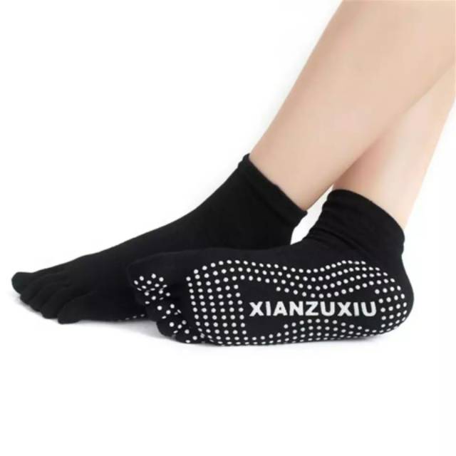 Kaos Kaki Yoga 5 jari fingers anti slip dot silicon - BLACK