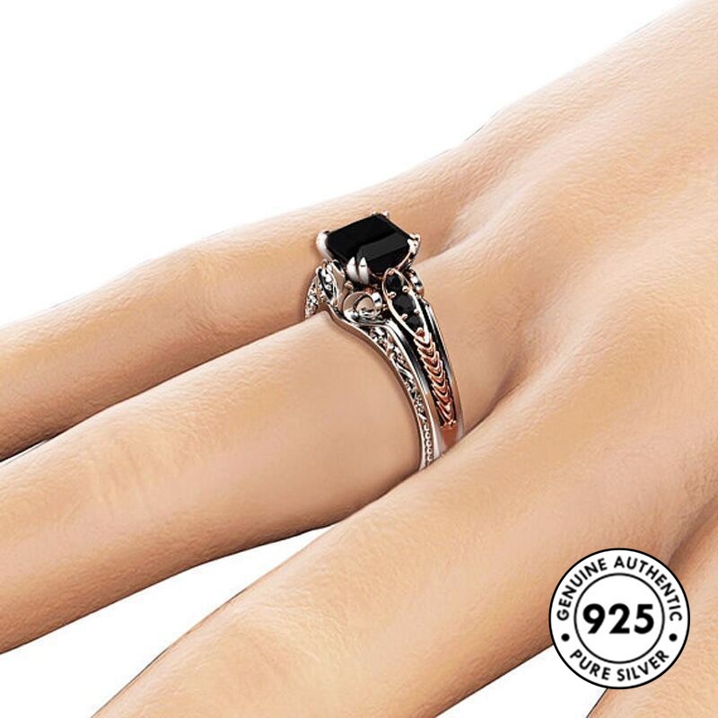 Cincin S925 Silver Princess Power Black Bentuk Persegi Aksen Berlian