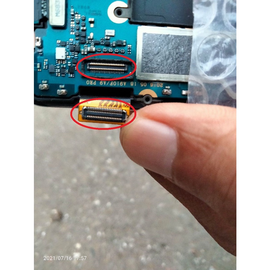 KONEKTOR LCD SAMSUNG A9 PRO 2016 A910F 40 PIN 1PCS