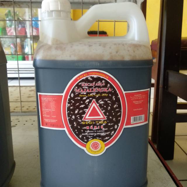 

Kecap Segitiga Asli Majalengka - Kemasan 5 Liter