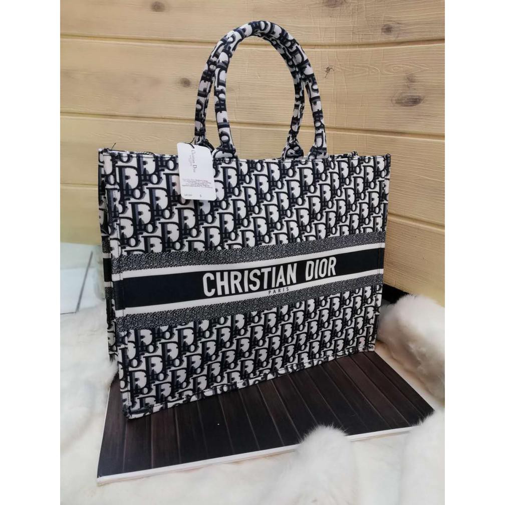 harga dior tote bag