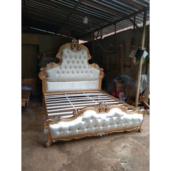 dipan ukir mewah-ranjang sofa ukir