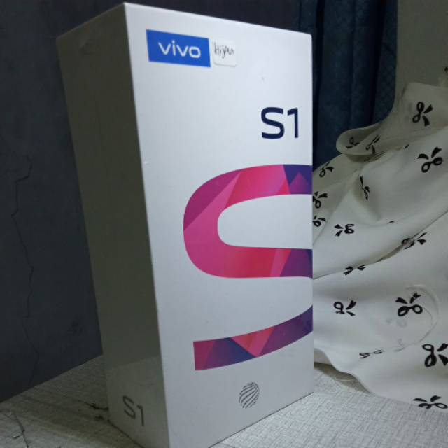 Vivo s1  RAM 4/128 gb