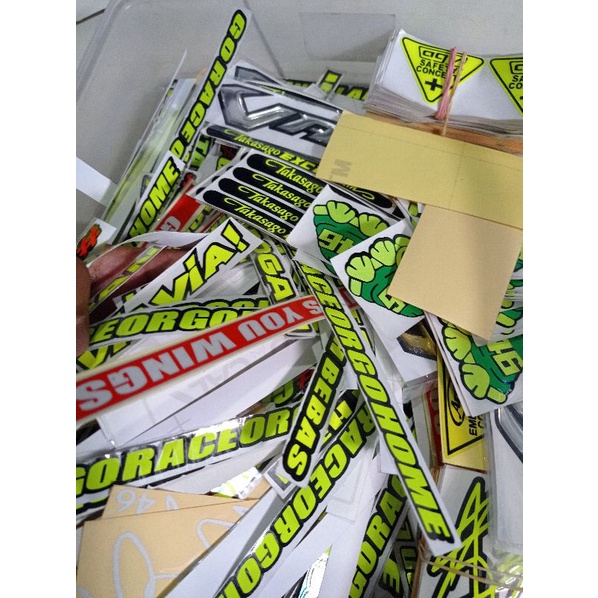 

stiker CUTTING RANDOM dikirim acak sisa stok murah