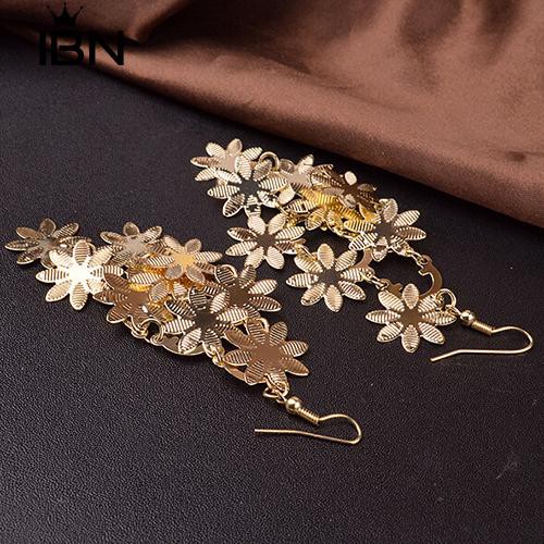 Vintage Alloy Multi-Layer Snowflakes Menjuntai Kait Anting Chic-5