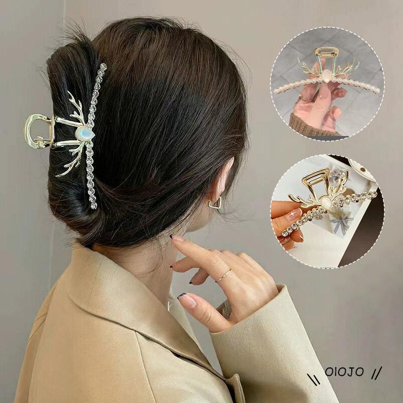 Jepit Rambut Wanita Bahan Metal Aksen Mutiara Dan Berlian Imitasi Untuk Musim Panas ol2