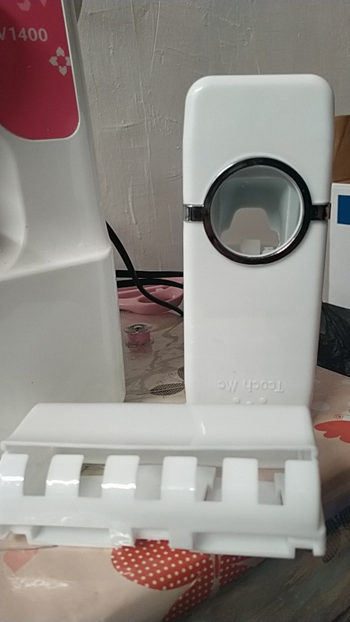 Dispenser Odol Dan Sikat Gigi