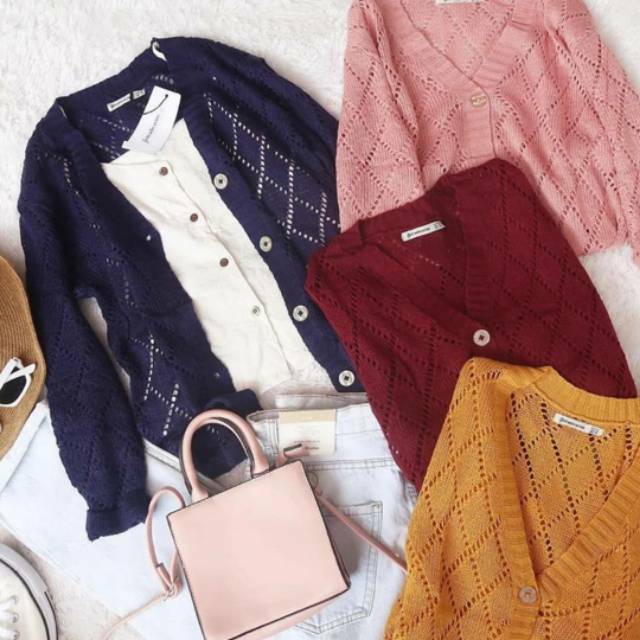 STRADA DIAMOND OUTHER CARDIE RAJUT