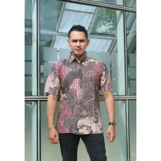 Kemeja Batik Lengan Pendek