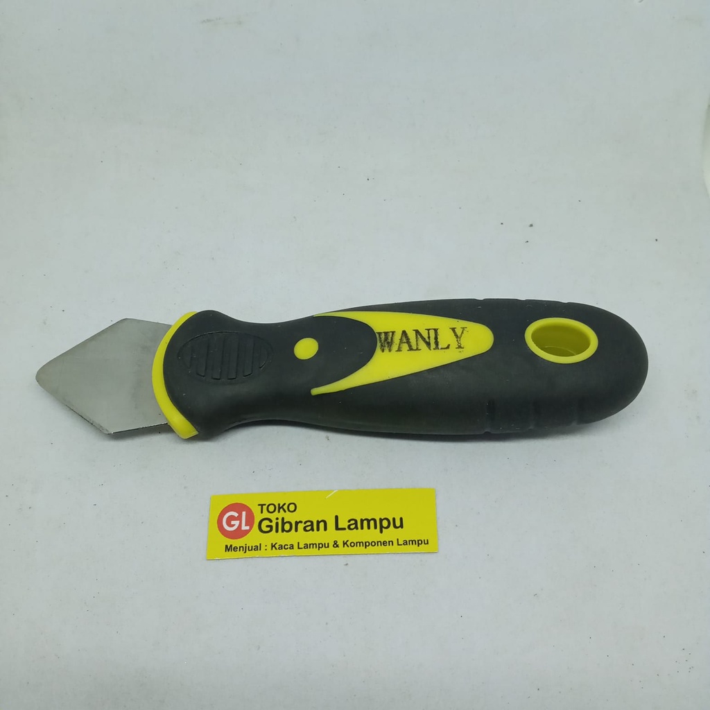 Pembuka Casing Lampu
