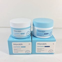 Wardah Paket Lightening Day Cream dan Night Cream 30gr