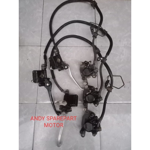 Cakram depan set master rem dan pala babi Honda Beat Karbu / Beat Fi / Pnp Vario Fi 125 / ORIGINAL