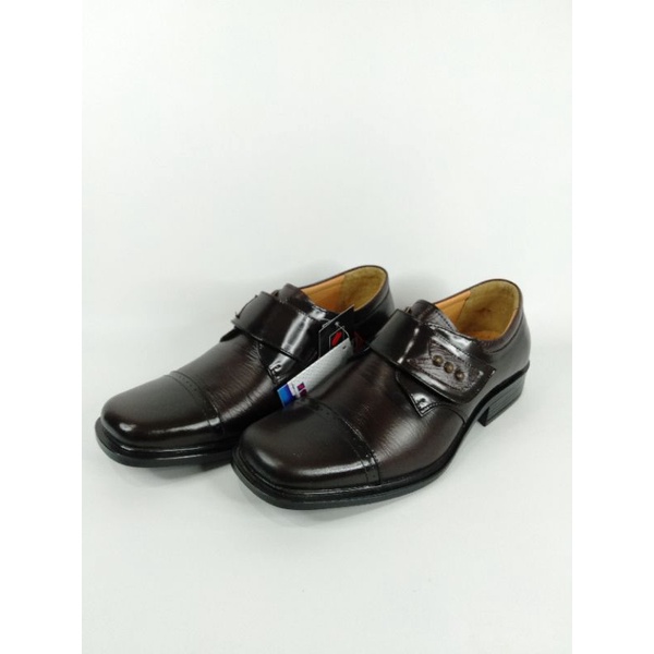 Sepatu pantofel pria / Sepatu formal / Sepatu Kantor / Finotti / Pantofel pria