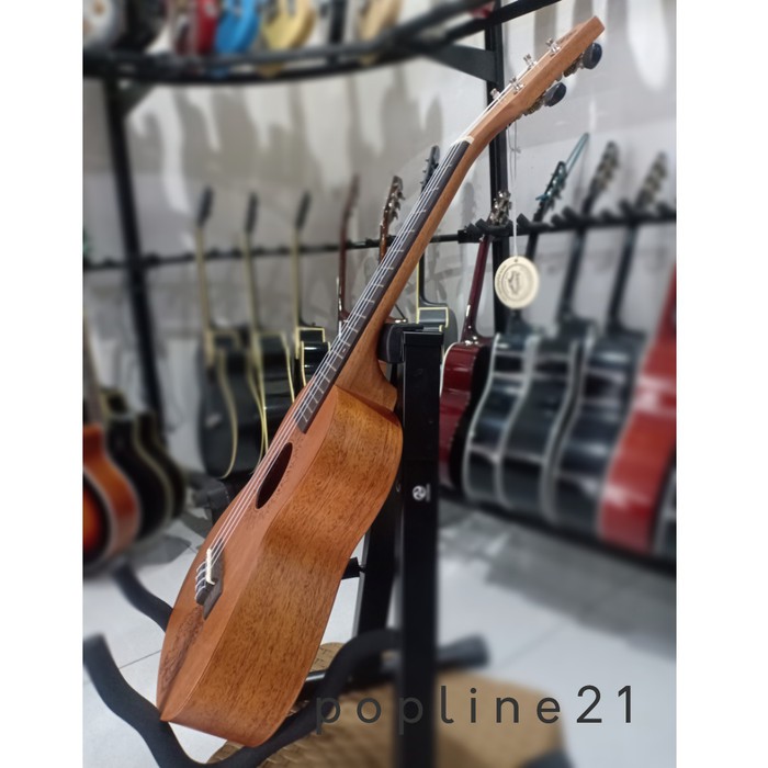 Ukulele SANTO Concerto Import Bonus Tas Capo Pick / Tanpa Bonus