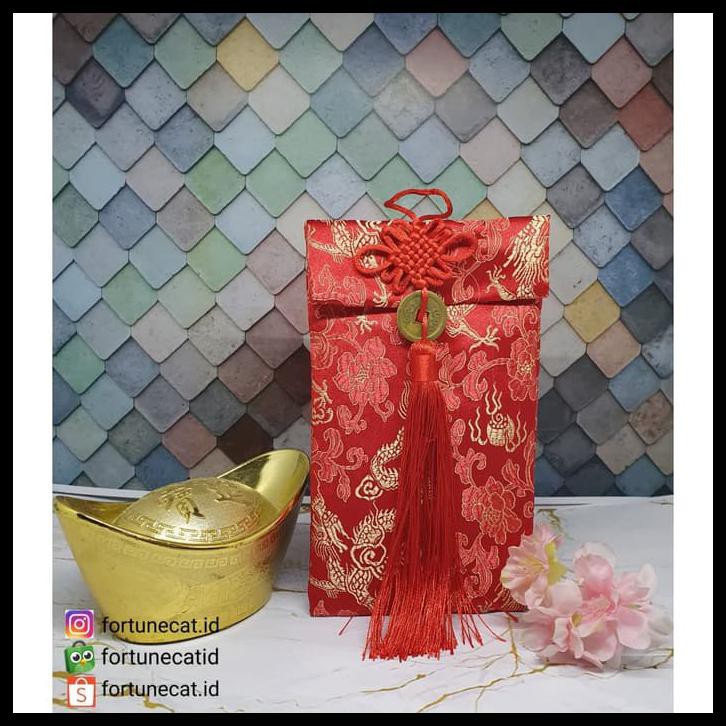 

Buruan Serbu Angpao Imlek Sangjit Kain Premium Merah Coin Naga