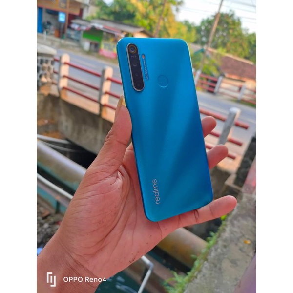 REALME 5i RAM 4/64 FULLSET ORIGINAL BEKAS SECOND