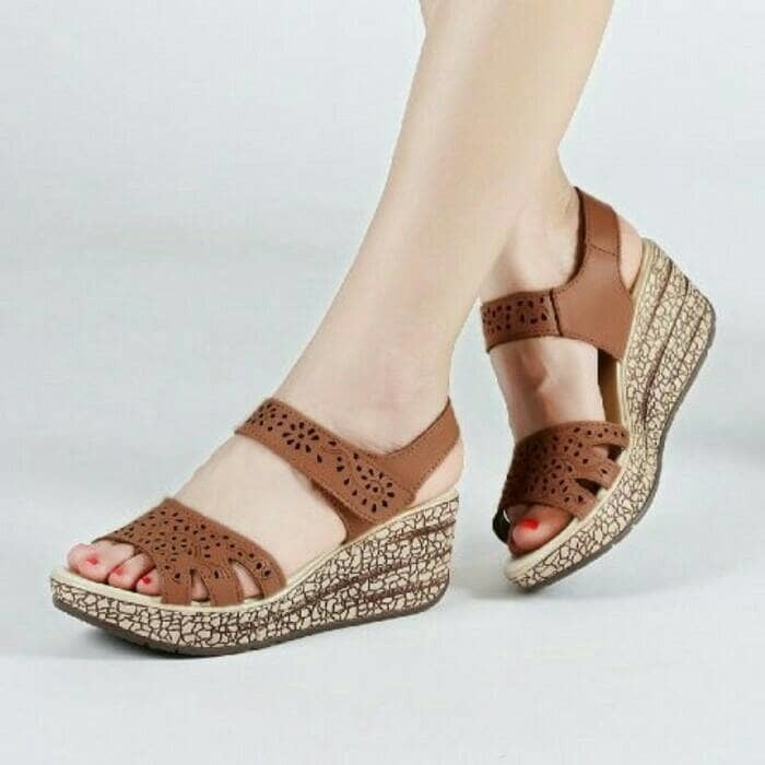 Sepatu Wedges Wanita Murah Spatu Wejes Hak Tinggi Cewek Cantik We 5515TI Sandal Wedges Wanita Laser