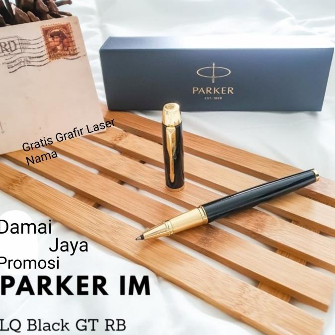 

Parker IM Black Chrome Trim RollerBall Premium + Gratis Grafir Laser - Black GT Emas, Hitam GT Emas