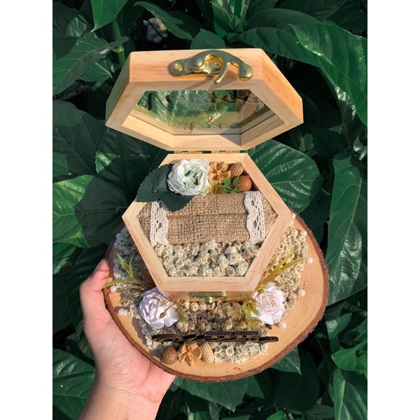 Ringbox/Ringbearer/Kotak cincin kayu/Tempat cincin rustic/ringbox hexagonal