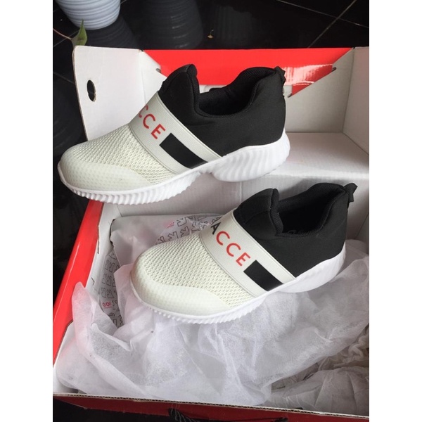 sepatu anak tracce
