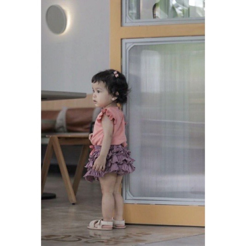 KIEKEBOO Arielle Set Ruffle Anak (Top &amp; Bloomer Ruffle)