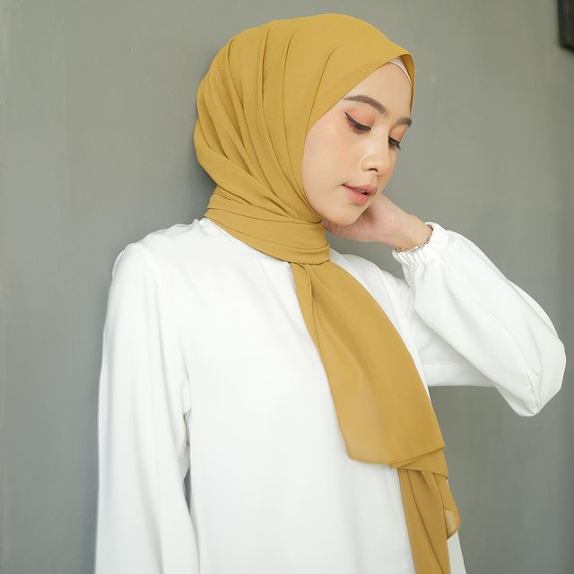𝗖𝗮𝗿𝗲.𝗶𝗻 Pashmina Lozy Ceruty Babydoll 180x75cm (JAHIT TEPI) PREMIUM QUALITY