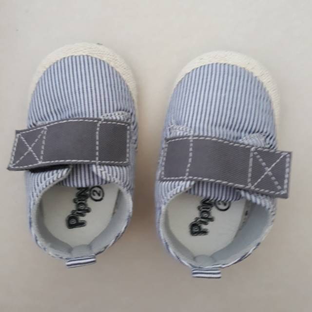 Sepatu Prewalker Pipiniko