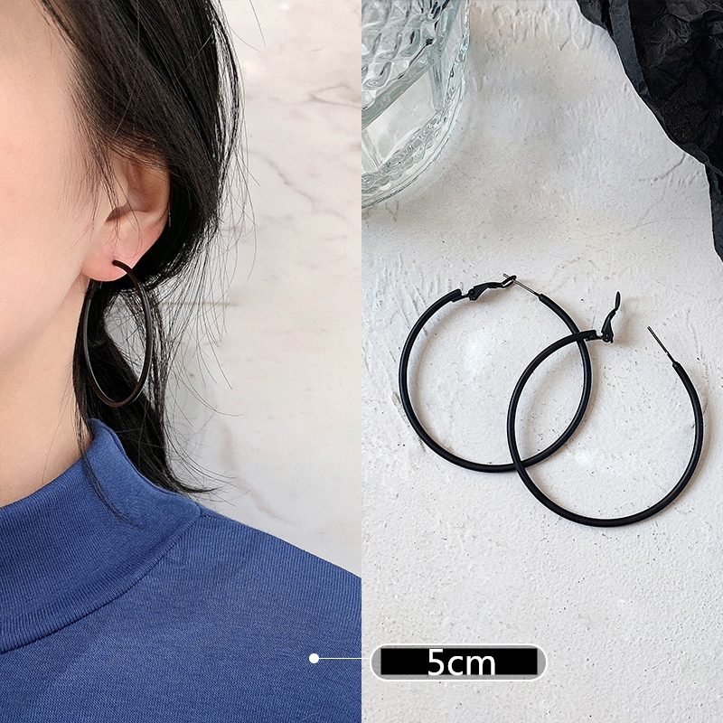 ladies accesories earrings Aksesoris fashion wanita gaya Korea sederhana klasik anting lingkaran besar berlebihan-Black 5cm