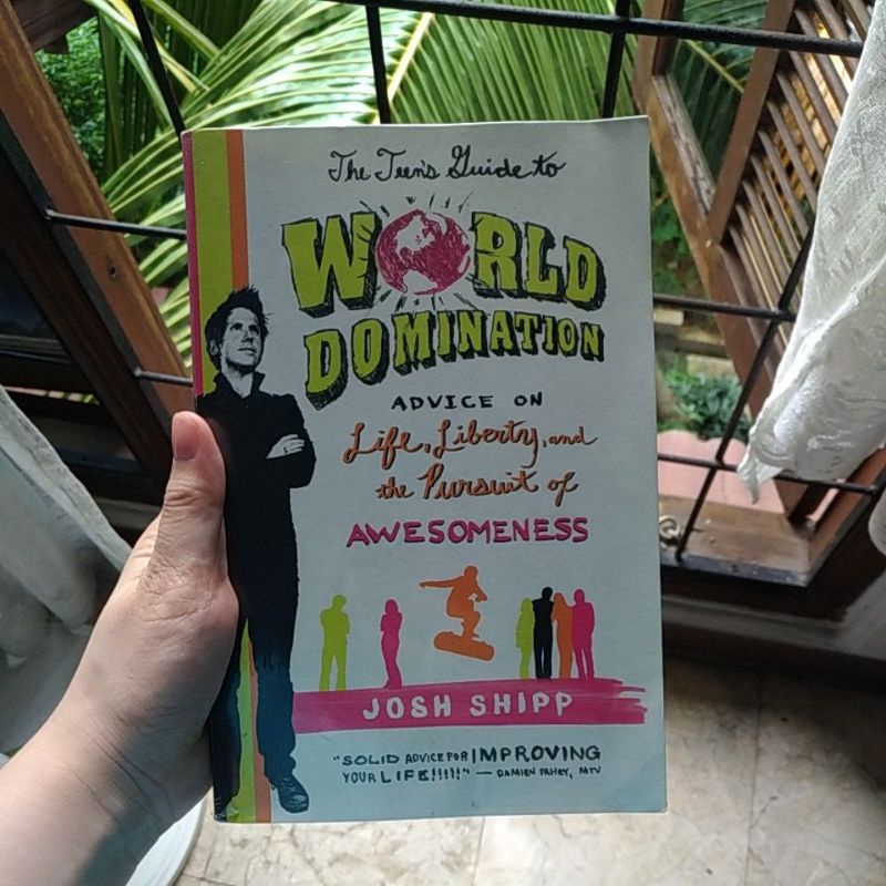 

Preloved The Teens Guide to World Domination (bahasa inggris)