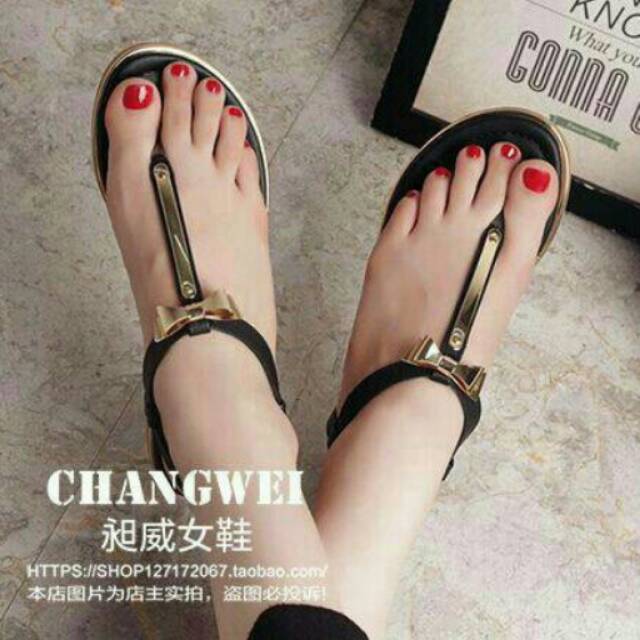 

FLAT PITA BLACK