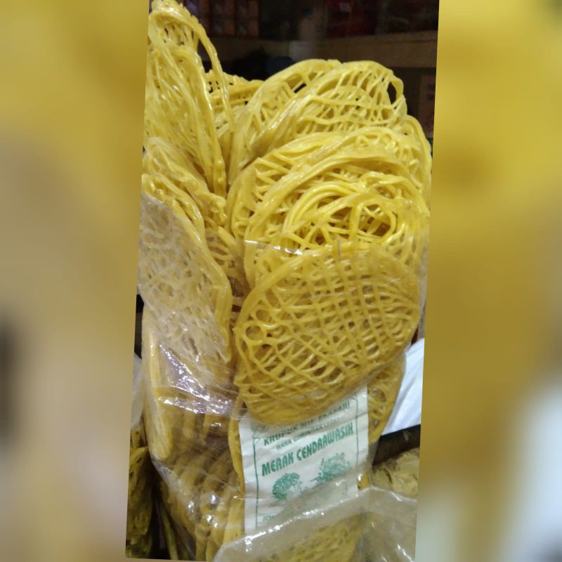 

kerupuk mie mekarsari mentah