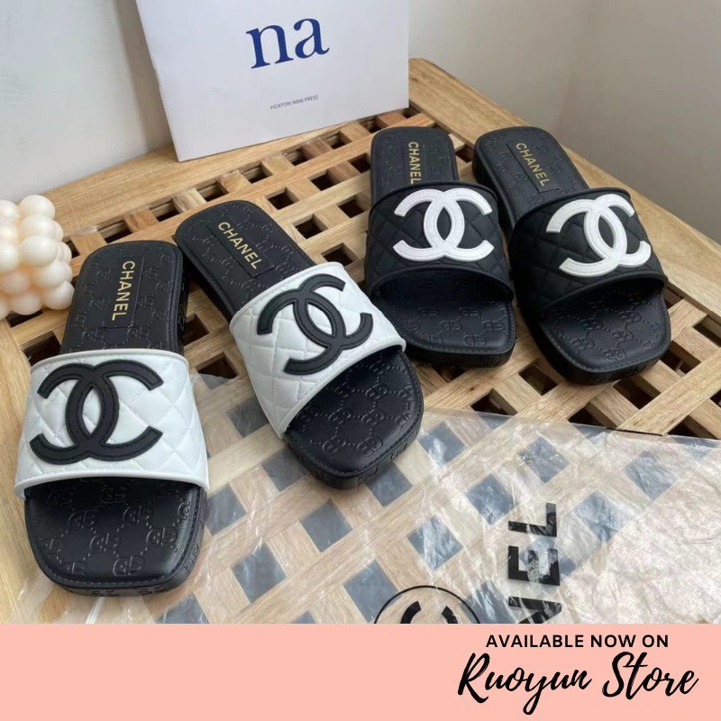 RYX - Emboss Black Sandal Slipper Karet Wanita Fashion Casual - Ori Import