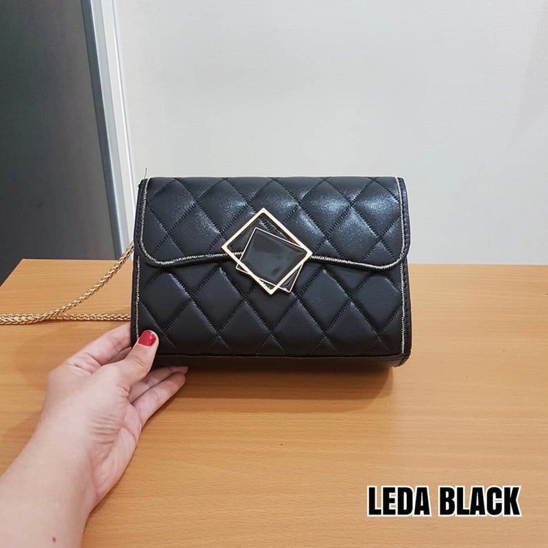 EMBOS SLINGBAG TALI RANTAI TAS SELEMPANG HITAM MOCCA