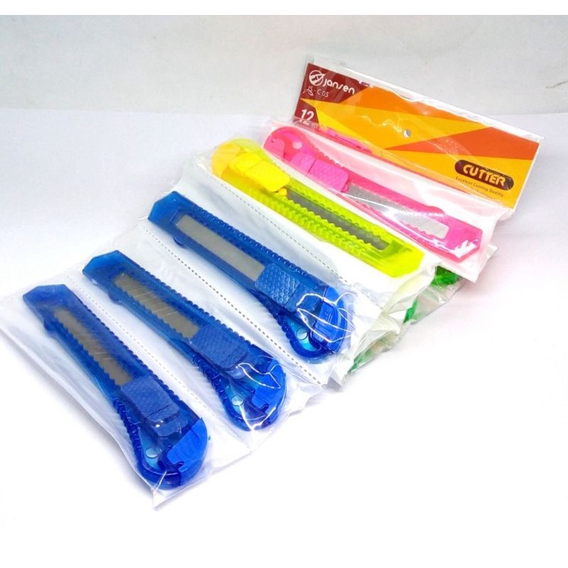 

CUTTER BESAR RENCENG WARNA ISI 12 PCS