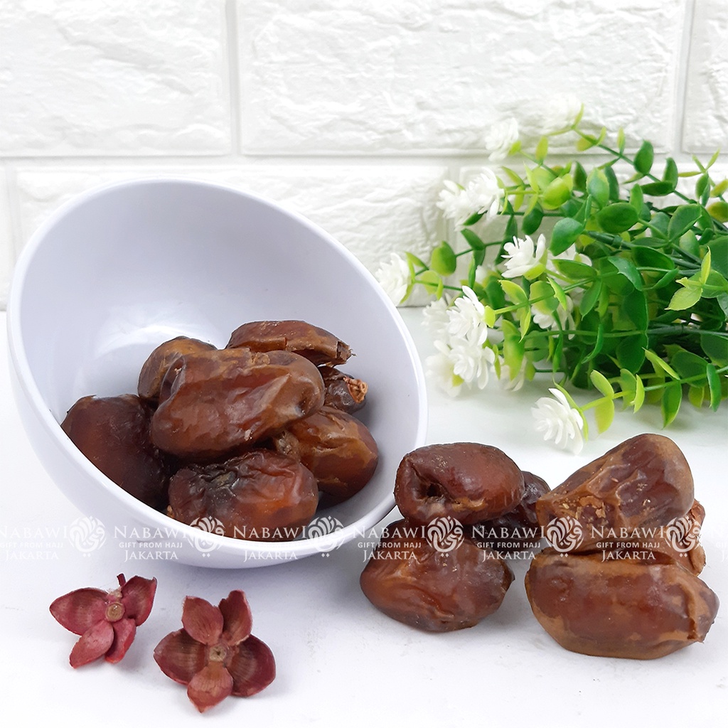 

Kurma Mesir 1 Kg/Kurma Murah/Grosir Kurma Murah/Oleh Oleh Haji