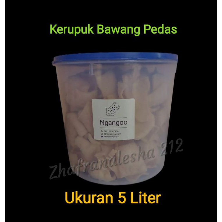 

kerupuk bawang pedes mateng khas gunung kidul kemasan toples ukuran 5 Liter