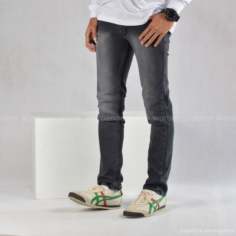 CELANA PANJANG JEANS PRIA BLACK JAZZ/JEANS SELIMFIT