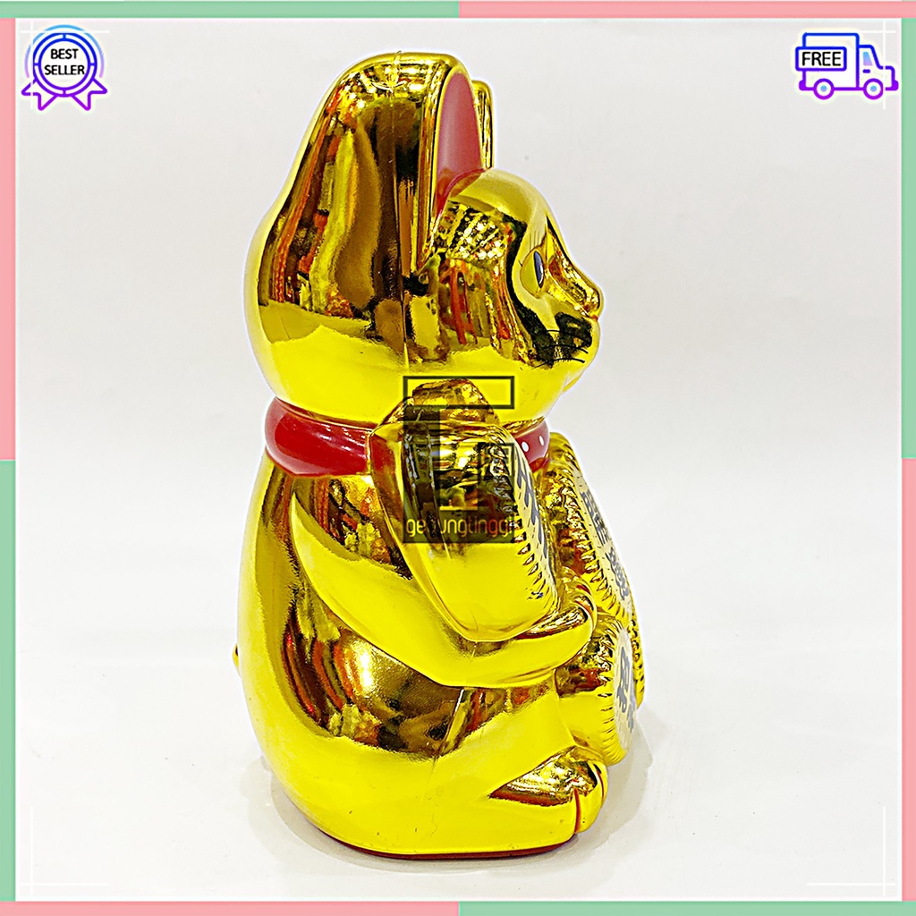 Patung Boneka Pajangan Hiasan Dekorasi Kucing Hoki Maneki Neko Lucky Cat Rejeki Keberuntungan Maneko Neki Tangan Gerak Goyang Emas Gold Batre Batrai Baterai Batrei Non Solar Listrik Jepang Cina China Meja Toko Kasir Size Ukuran Kecil Sedang Medium Besar