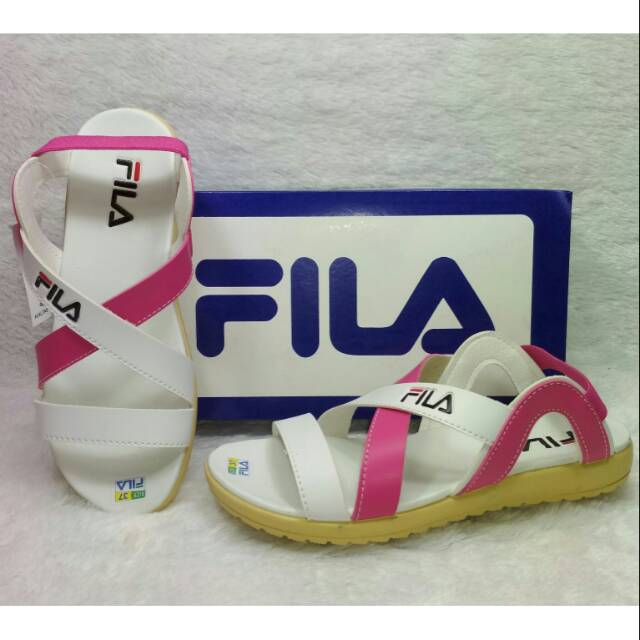 Sepatu sandal FiLa wanita 11