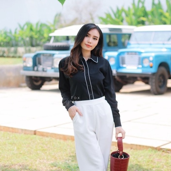 Foxquinn RIENA TOP - Blouse Wanita-Black