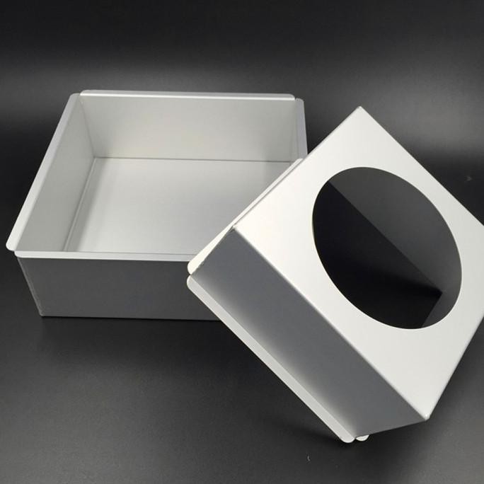 

Loyang Kotak Import Tebal 1Mm - Bongpas - 15X15X7Cm Termurah