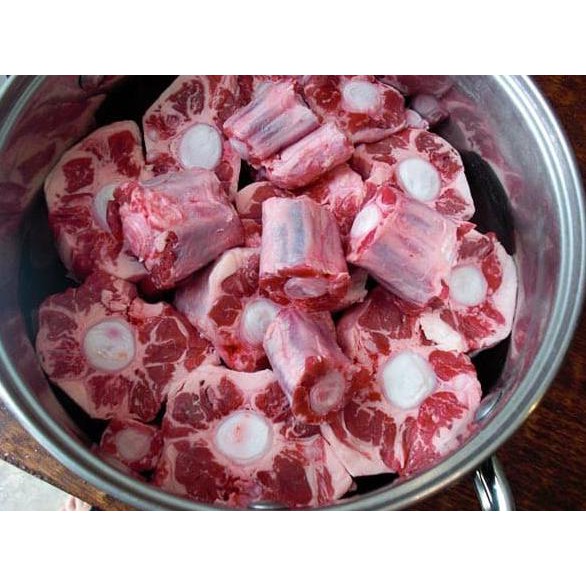

BUNTUT SAPI SEGAR SUPER ( SPECIAL FRESH OXTAIL CENTER CUT)