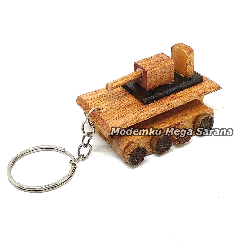 Souvenir Gantungan Kunci Tank Kayu - Isi 10pcs