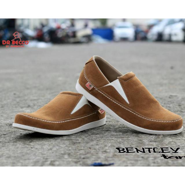 Sepatu Slip On Two Hole Anyam Tetris BS158 BS159 BS160 BS161 BS246 Pria Nike Slip On Hitam Lis Putih