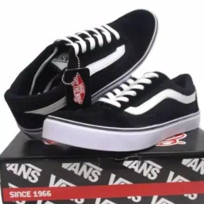 veja trainers venturi