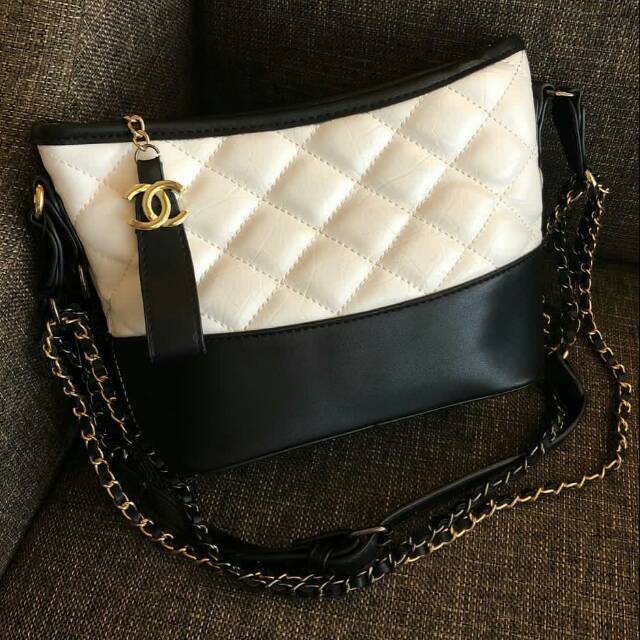 Tas Chanel Gabrielle Hitam Putih Cream