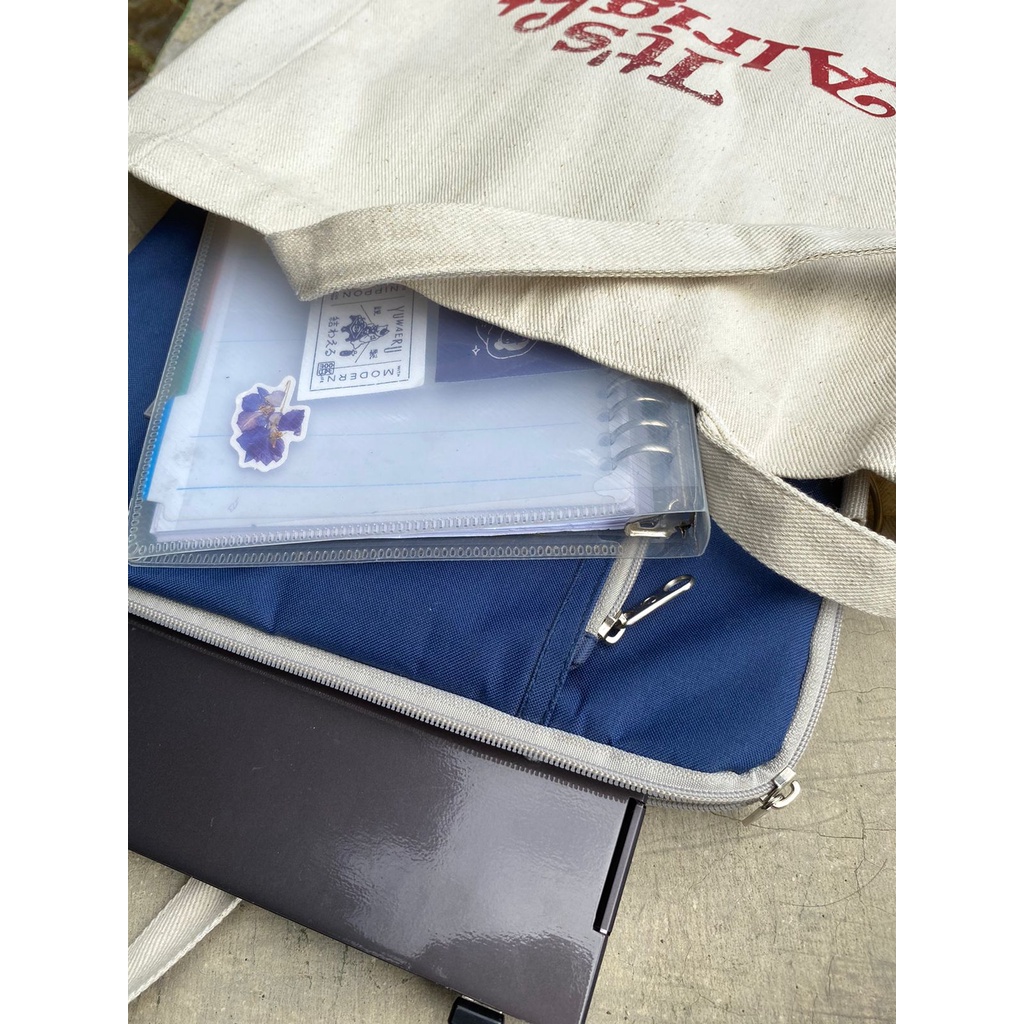 UNOFFICIAL MERCHANDISE IT'S ALRIGHT [BOOKED]